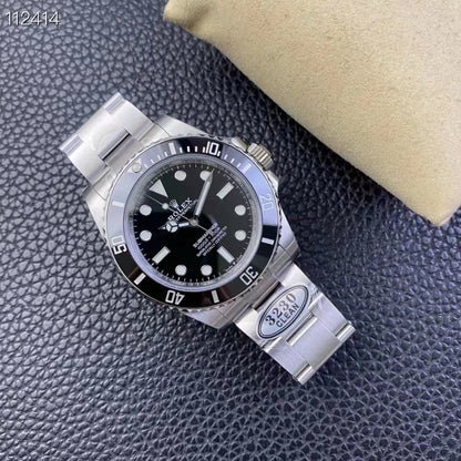 Rolex submariner series 124060-0002 black disk watch (Blackwater)