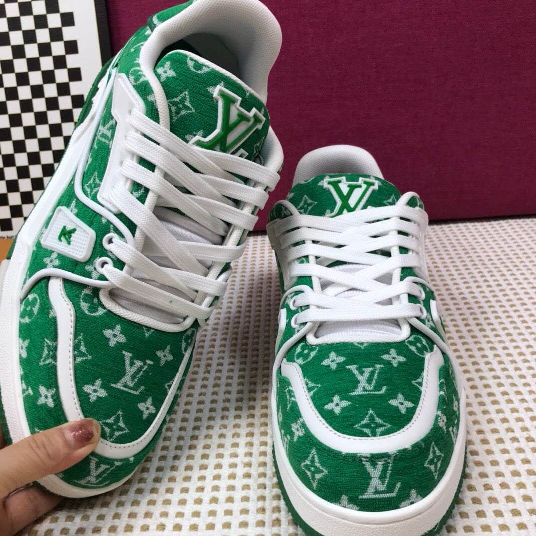 Louis Vuitton shoes Air Force one is popular in 2024（Green）