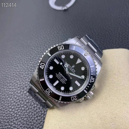 Rolex submariner series 124060-0002 black disk watch (Blackwater)