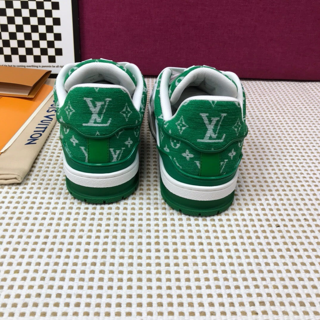 Louis Vuitton shoes Air Force one is popular in 2024（Green）