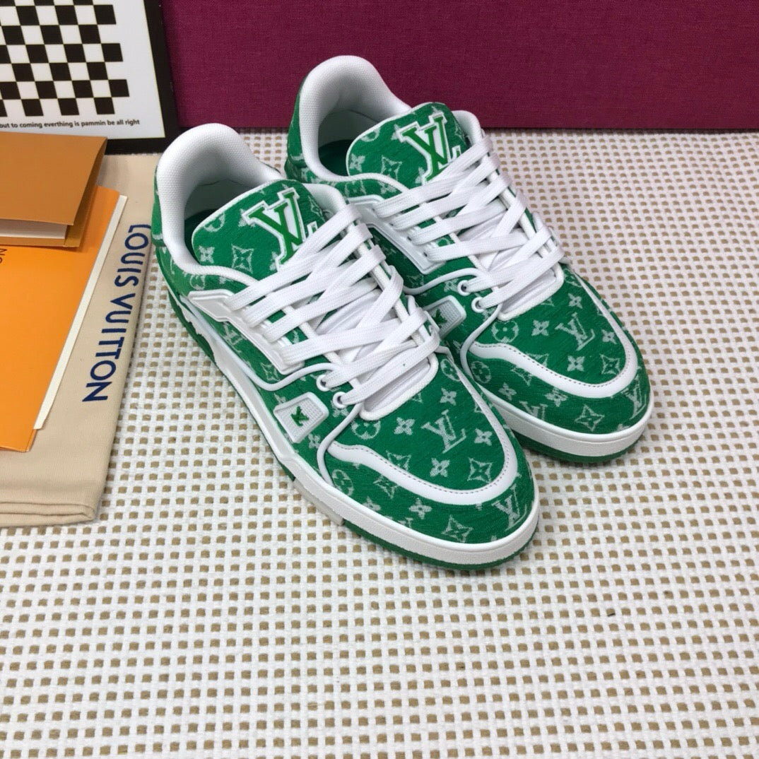 Louis Vuitton shoes Air Force one is popular in 2024（Green）