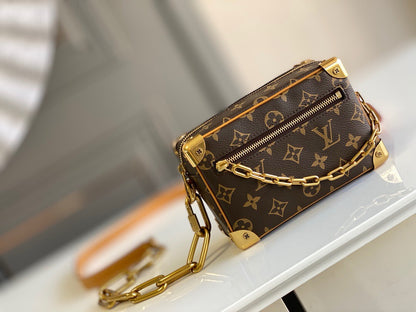 Louis Vuitton bag m68906