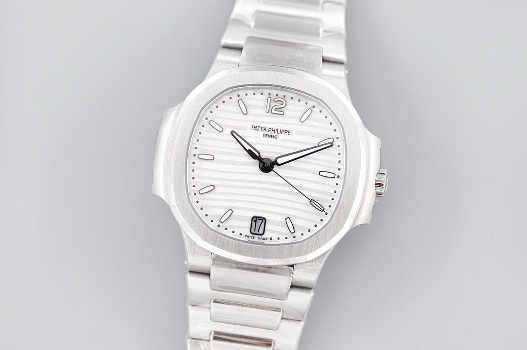 Patek Philippe Nautilus women's watch pp7118