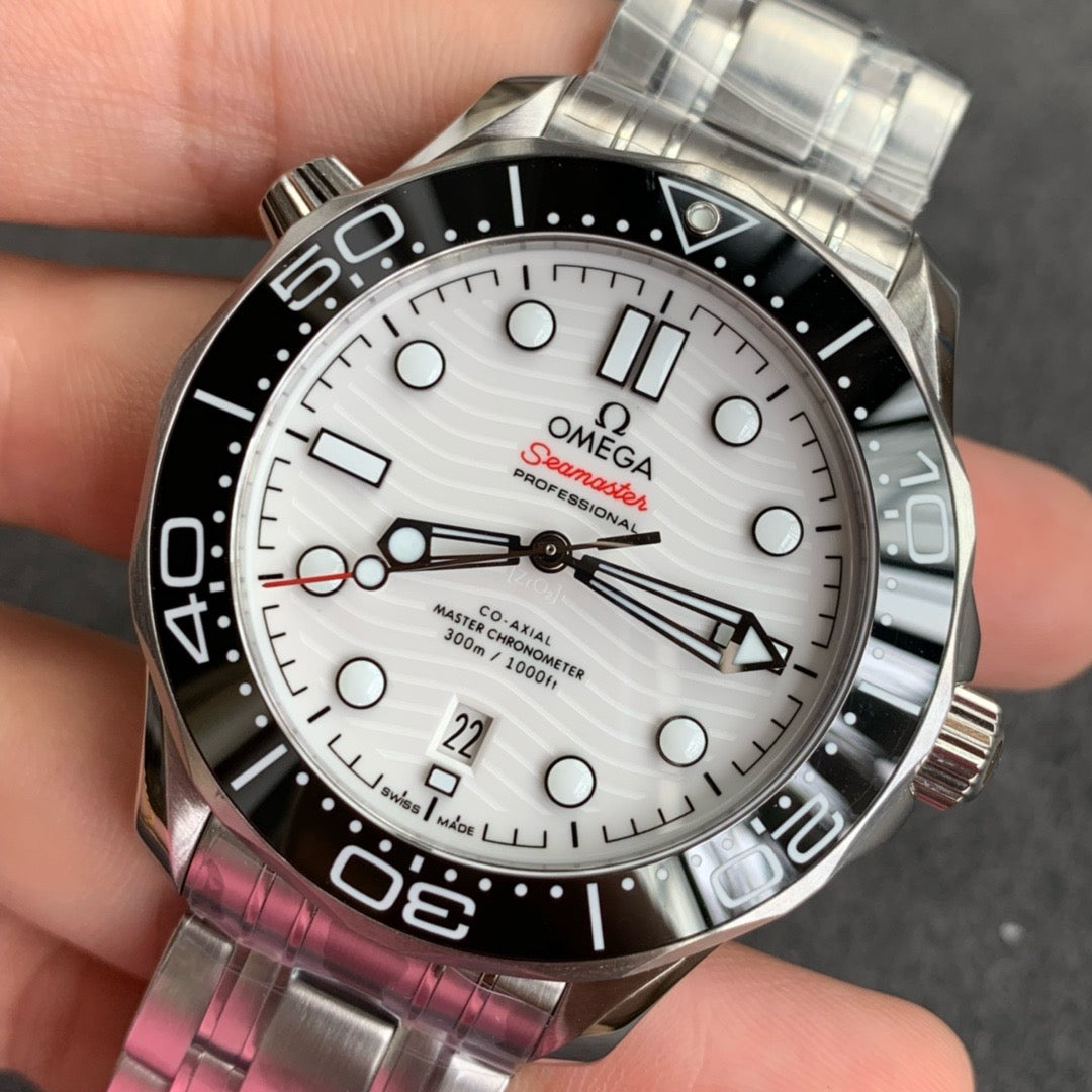 Omega new seahorse 300m